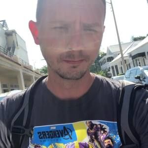 Meet your Posher, Chaz